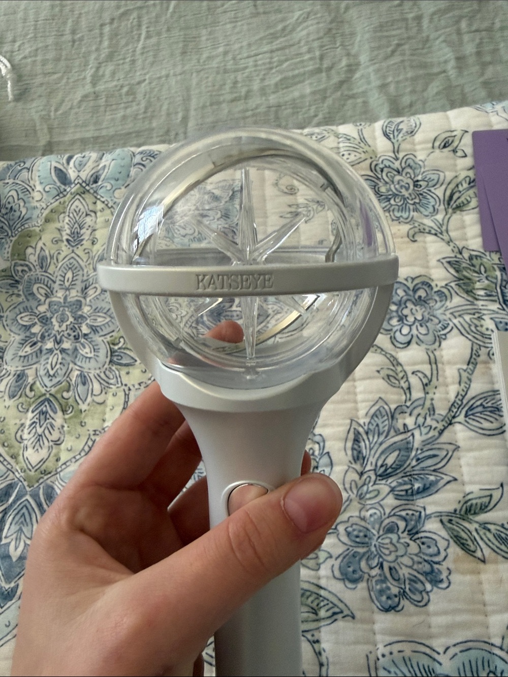 KATSEYE OFFICAL LIGHTSTICK - Picture 8 of 17